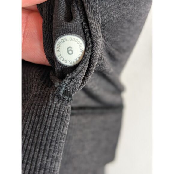 Lululemon Ebb to Street Tank Black Women's Size 6 - Picture 10 of 10